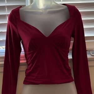 ReoRia Long-Sleeve Sweetheart Neck Top in Burgundy Wine